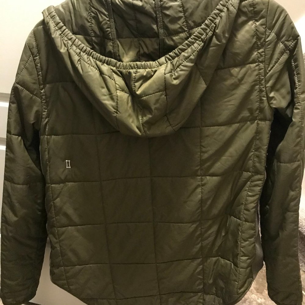 Kit & Ace green light zip - Picture 2 of 2